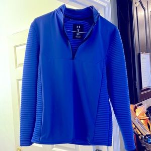 Under Armor Med Mens pullover worn 2x’s